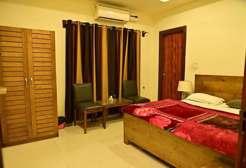 غرفة ديلوكس, Alig Inn