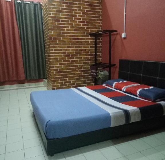 Номер Стандарт, Kuala Besut Jetty Budget Hotel Ain   In Front Of Kuala Besut Jetty