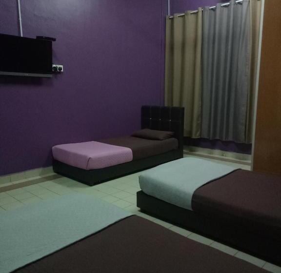 标准三人间, Kuala Besut Jetty Budget Hotel Ain   In Front Of Kuala Besut Jetty