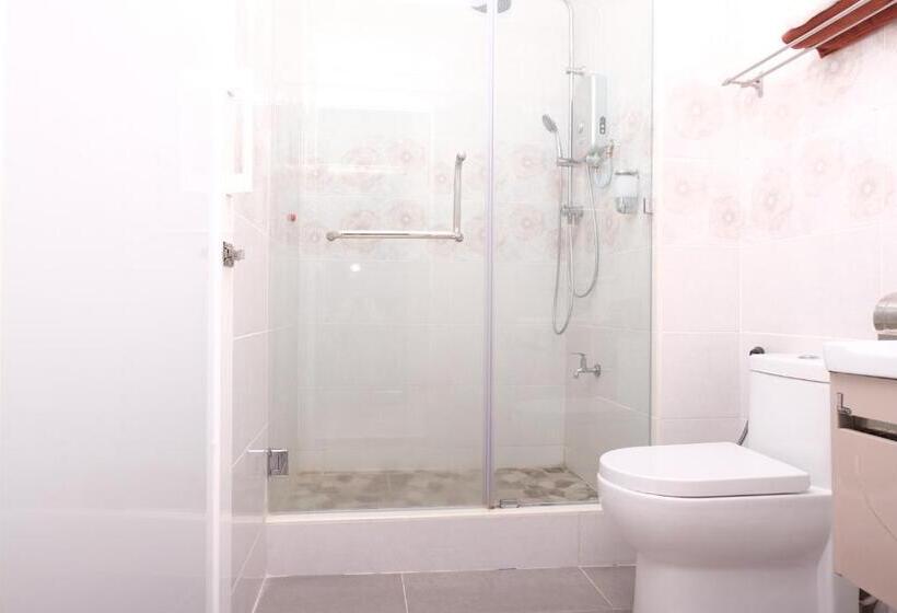 带大床的标准间, Aneeda Inn