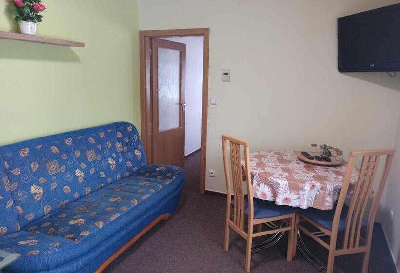 Люкс 2 Спальни, Pavilon V Ráji