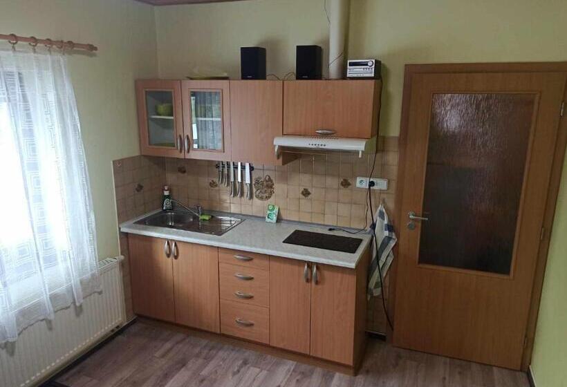 Люкс 2 Спальни, Pavilon V Ráji