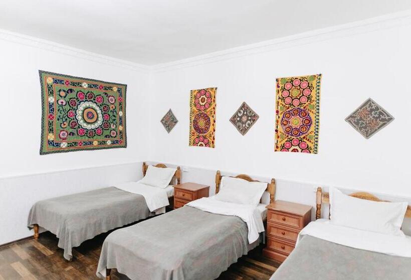Quarto Familiar, Trip.le Hostel Samarkand