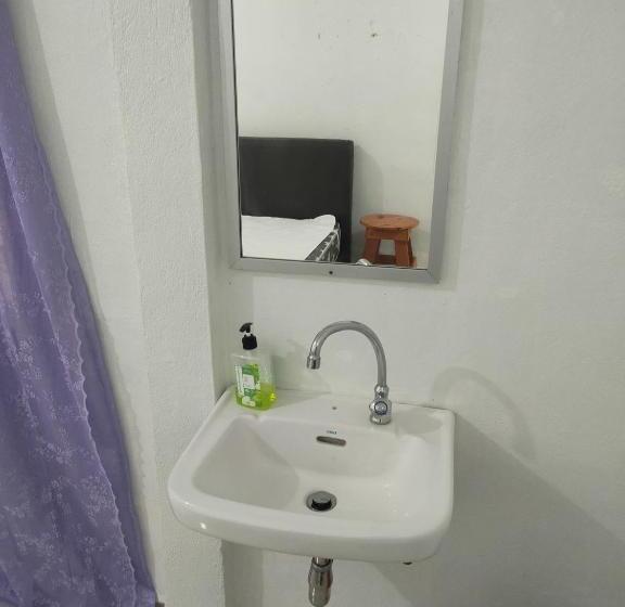 经济房, Daoh S Rooms & Scooters