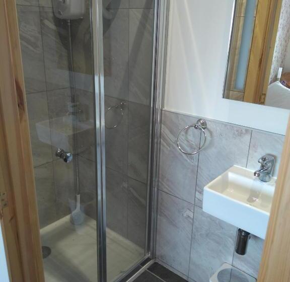 스탠다드 룸 킹사이즈 침대, Glen B&b