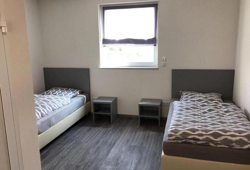 标准间, Gästehaus Strauss