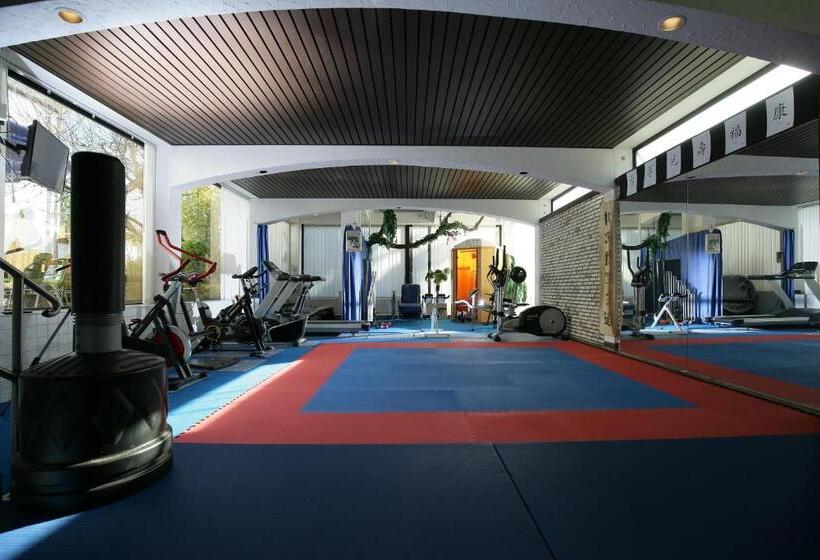 Quarto Standard Individual para Deficientes, Am Baronenwald