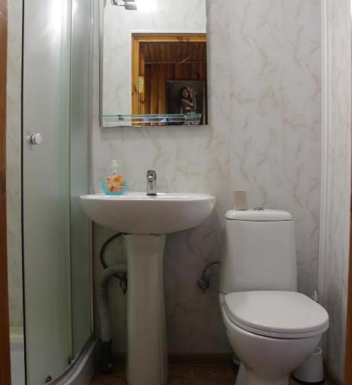 اتاق استاندارد چهار تخته, Complex Mizh Triokh Ozer