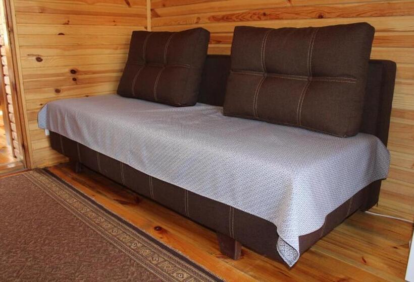 اتاق استاندارد چهار تخته, Complex Mizh Triokh Ozer