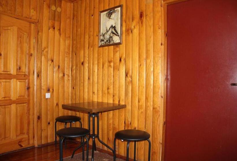 اتاق استاندارد چهار تخته, Complex Mizh Triokh Ozer