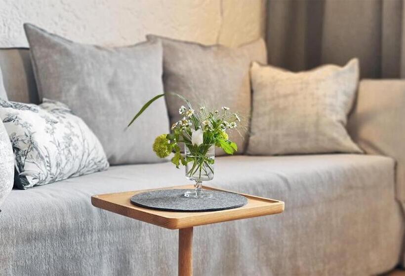 Апартаменты 1 Спальня, Goldvogel Apartments