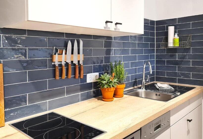 Апартаменты 1 Спальня, Goldvogel Apartments