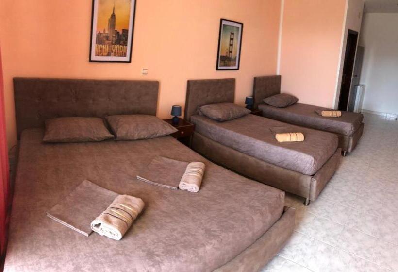 اتاق استاندارد چهار تخته, Guest House Green Garden