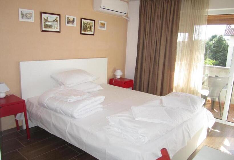 디럭스 룸, Guesthouse Kolevi