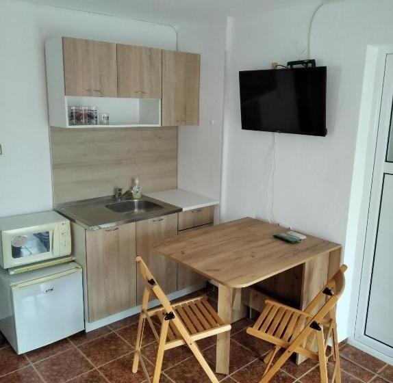 침실 1개 테라스 아파트, Guesthouse Kolevi