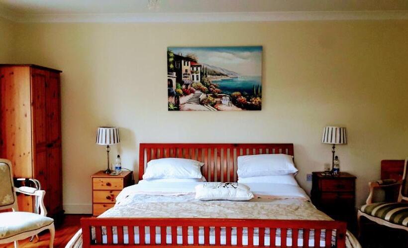 Номер Deluxe Кровать Кинг, Newlands Lodge