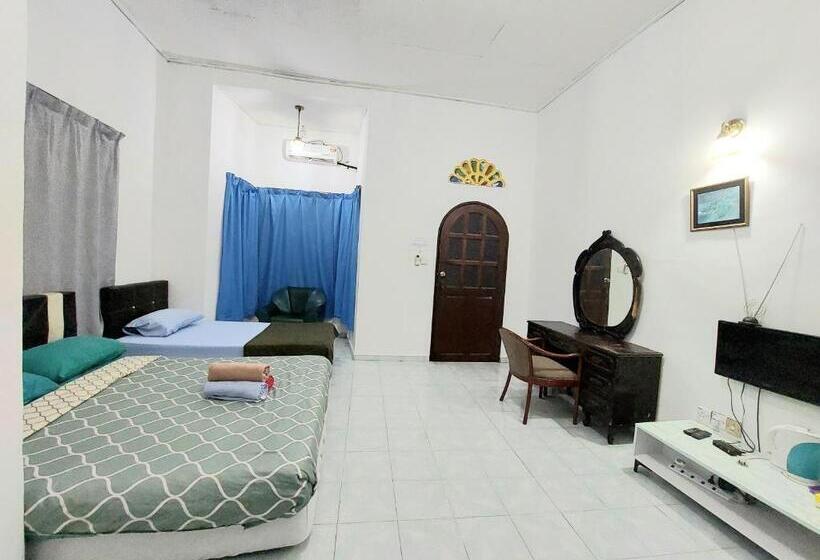 غرفة عائلية, Rumah Rehat Qnm Holidays