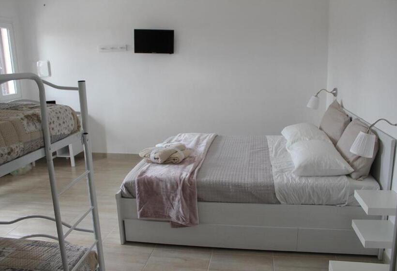חדר סטנדרט לארבעה, Piccolo Ulivo B&b Salento
