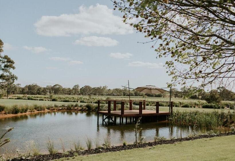 デラックススイート, Pirathon Country Estate