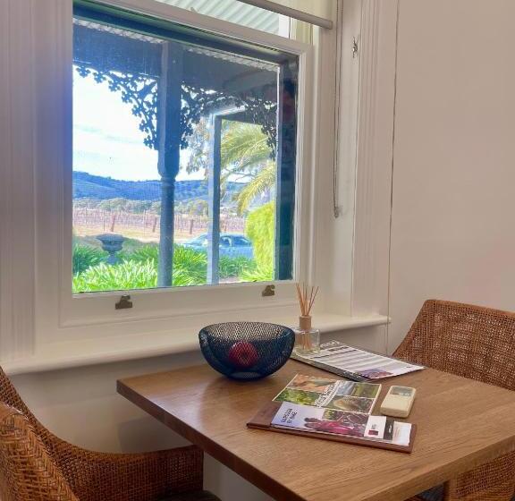 デラックススイート, Pirathon Country Estate