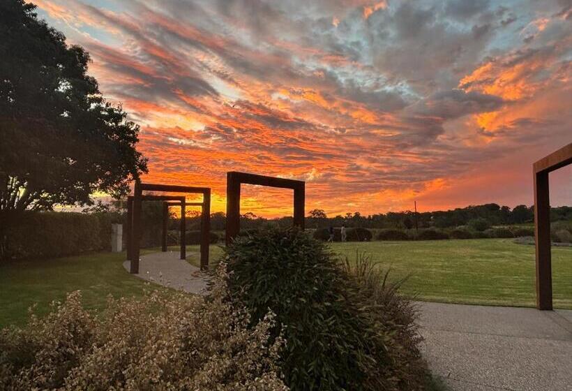 キングサイズベッドのスイートルーム, Pirathon Country Estate