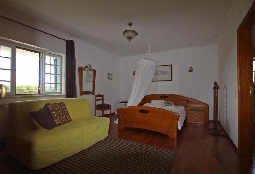 Quarto Quadruple Standart Vista Jardim, Quinta Beira Mar