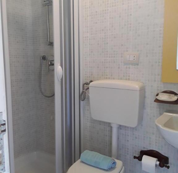 חדר סטנדרט לארבעה, Il Tremolar Della Marina