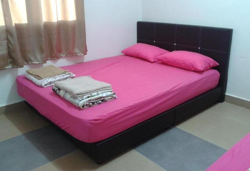 经济四人间 - 带共用浴室, Iz Budget