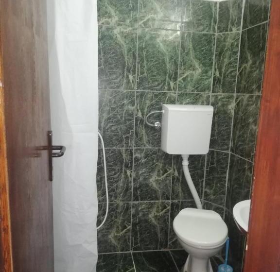 استودیو استاندارد با چشم‌انداز باغ, Casa Bianca
