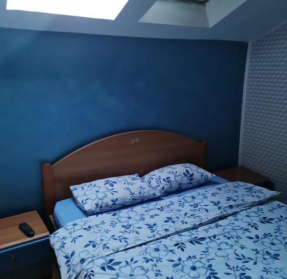 スタンダードルーム, Cazare Vio