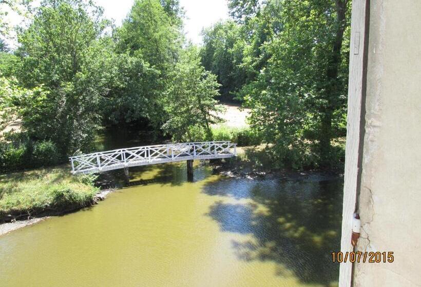 غرفة عائلية, Château De Souesmes