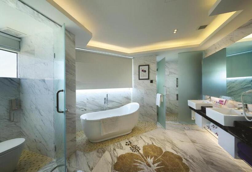 Президентский Люкс, Lexis Hibiscus Port Dickson