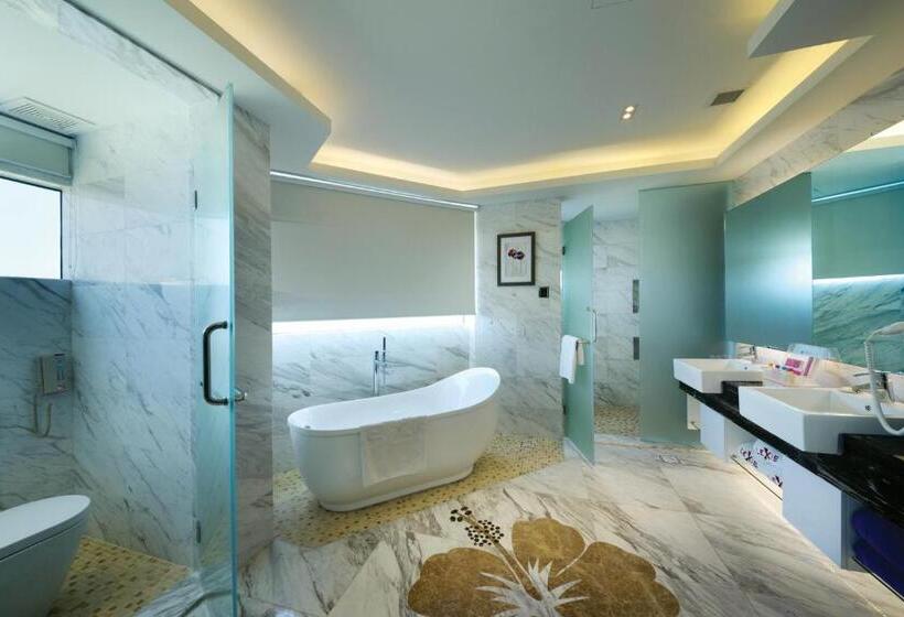 Люкс, Lexis Hibiscus Port Dickson