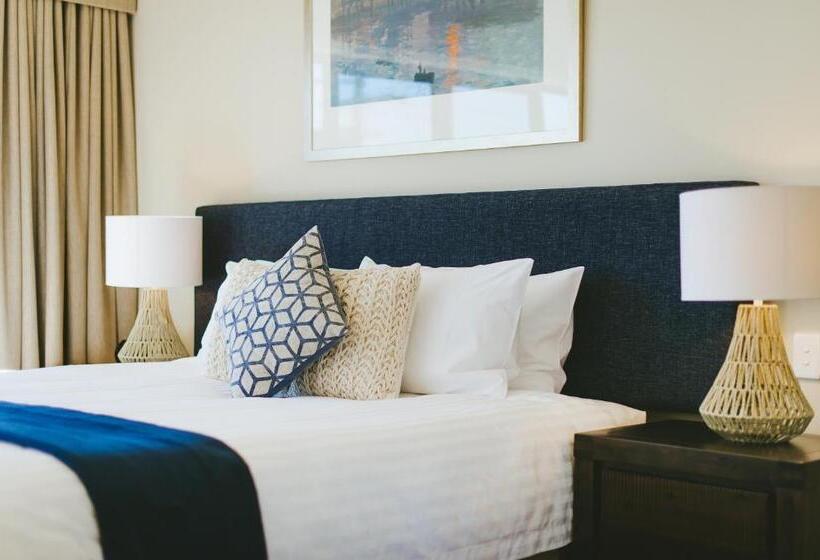 디럭스 룸 킹사이즈 침대, Ana Mandara Luxury Retreat