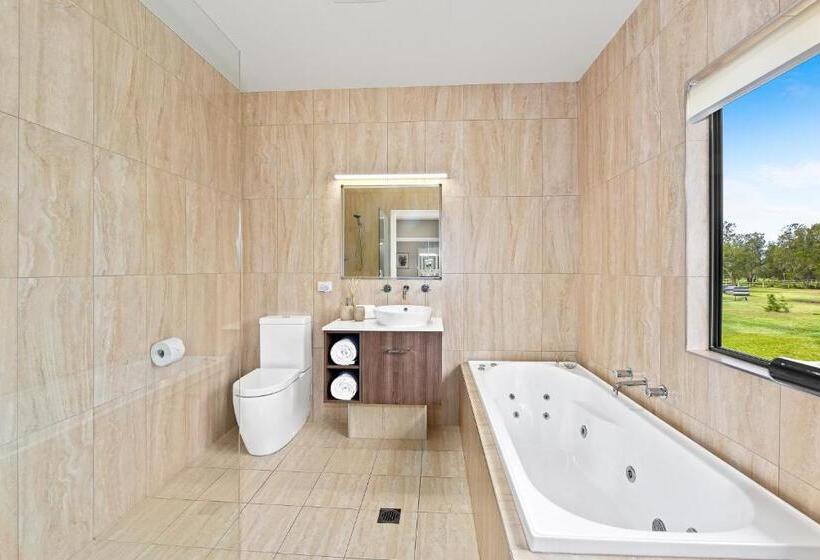 스탠다드 룸 킹사이즈 침대, Ana Mandara Luxury Retreat