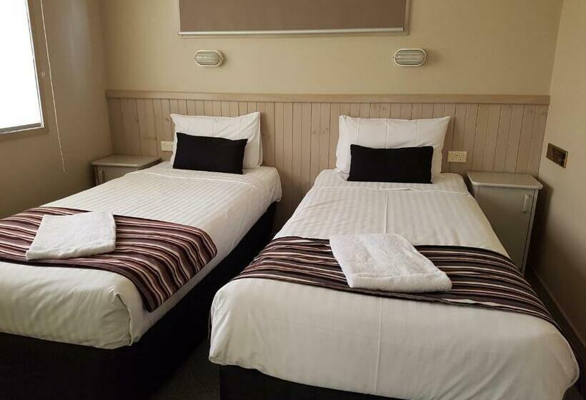 فيلا غرفتين نوم مزوَّدة بجاكوزي, Canberra Carotel Motel