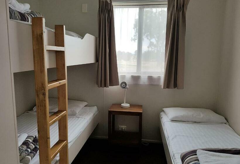 فيلا غرفتين نوم, Canberra Carotel Motel