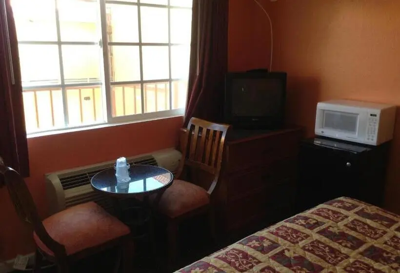 اتاق استاندارد با 2 تخت دوبل, Coast Motel
