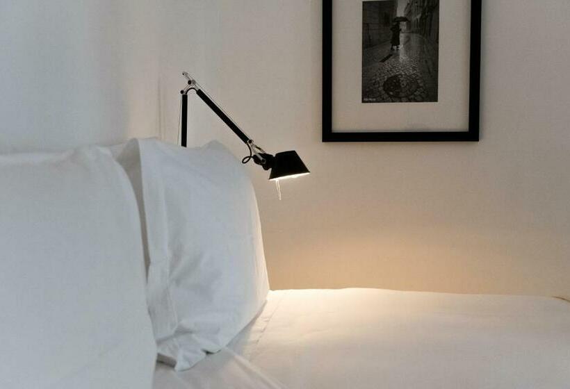 Estúdio Standard, Flora Chiado Apartments