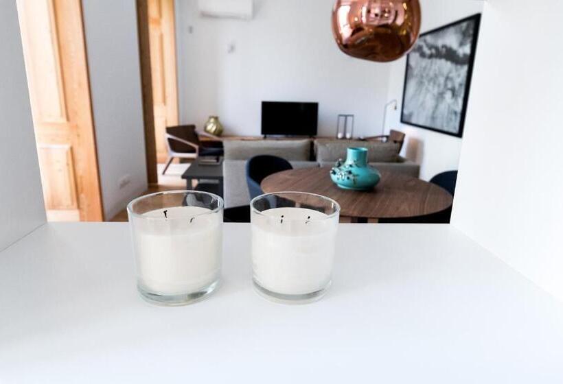 Estúdio Standard, Flora Chiado Apartments