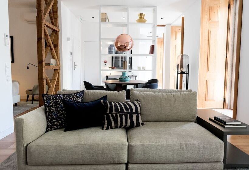 Estúdio Standard, Flora Chiado Apartments