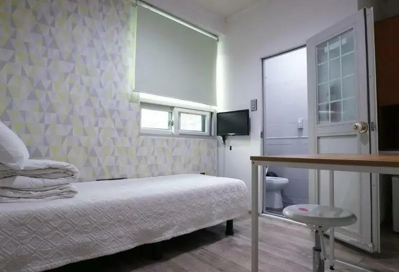 Standard Yhden Hengen Huone, Hostel Korea Original