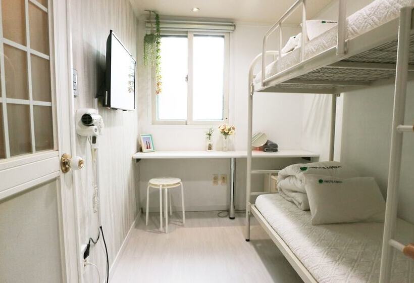 Cameră Standard, Hostel Korea Original