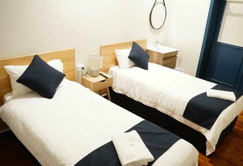 غرفة قياسية حمام مشترك, Gunnedah