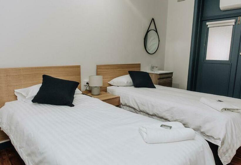 غرفة قياسية حمام مشترك, Gunnedah