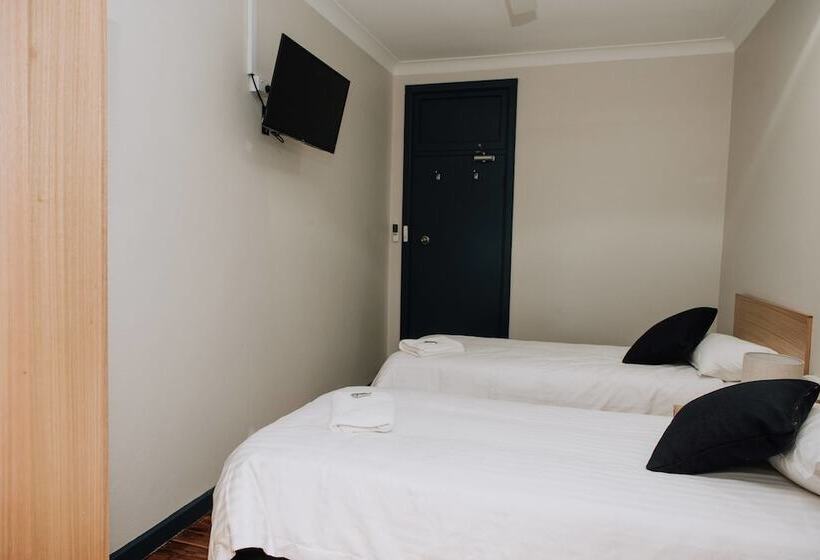 غرفة قياسية حمام مشترك, Gunnedah