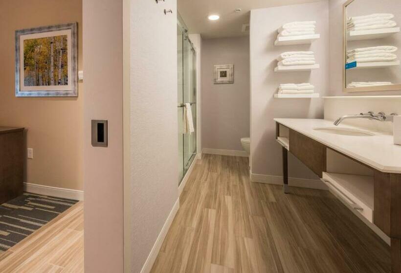 غرفة إدارية سرير كينج, Hampton Inn & Suites Seattle/redmond