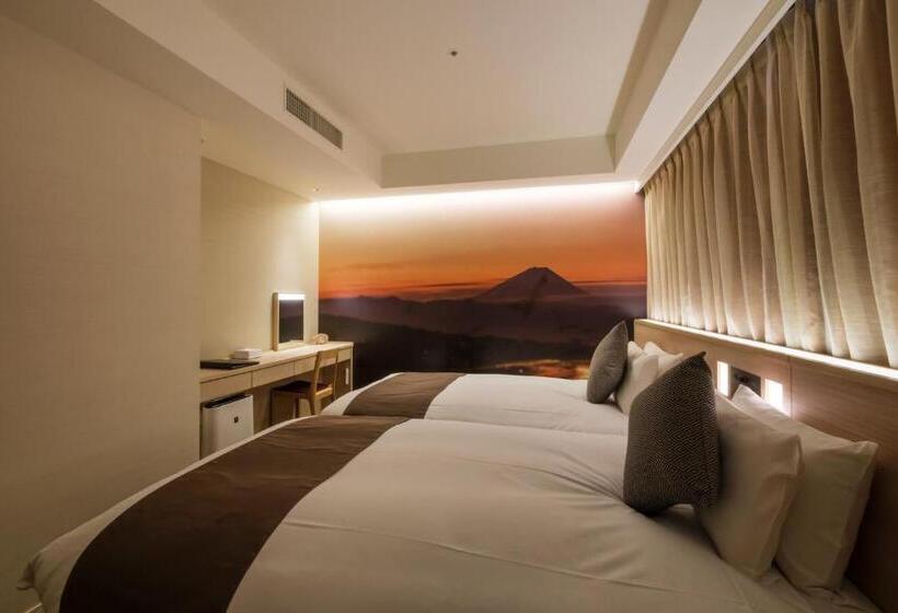 Номер Deluxe, Jal City Haneda Tokyo West Wing