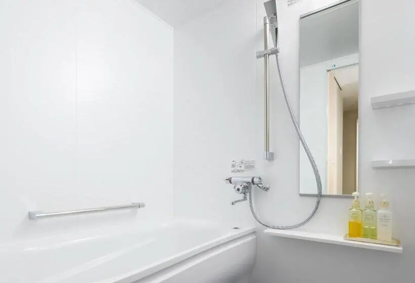 Standard Neljän Hengen Huone, Jal City Haneda Tokyo West Wing