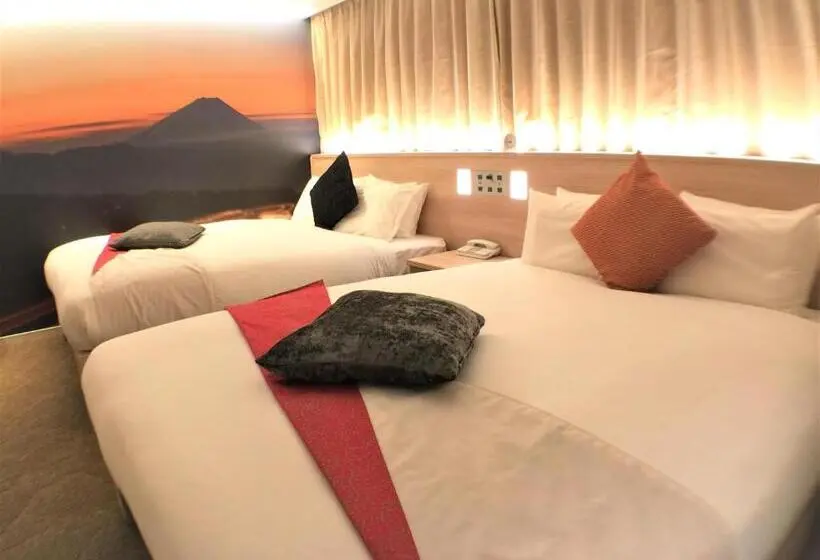 Standard Neljän Hengen Huone, Jal City Haneda Tokyo West Wing